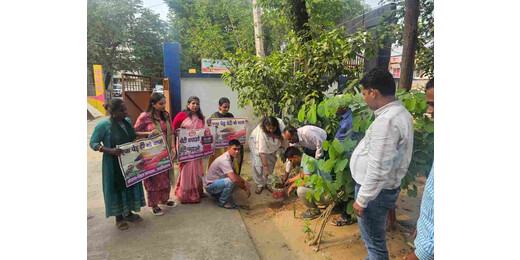 लखीसराय में लगाया गया एक पेड़ बेटी के नाम, बेटी और पर्यावरण संरक्षण का दिया संदेश